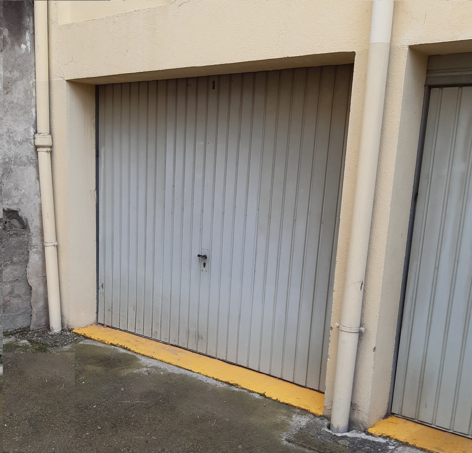 Image_, Garage, Nîmes, ref :L17