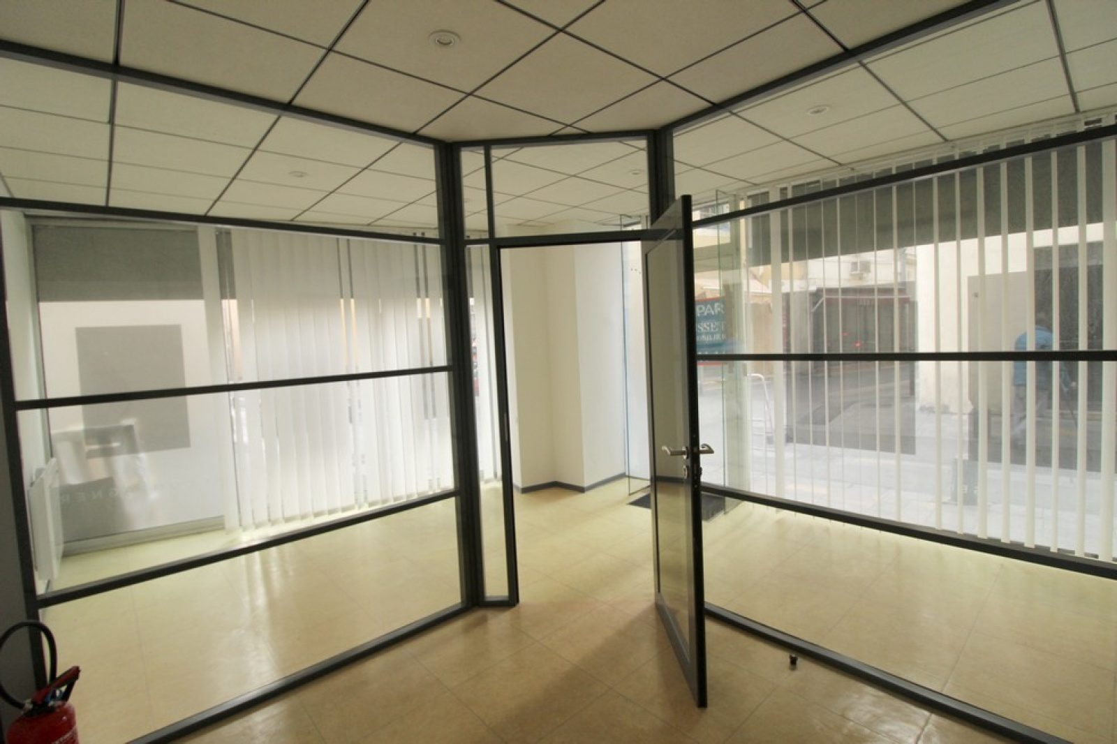Image_, Local commercial, Nîmes, ref :SCLCO1670032893