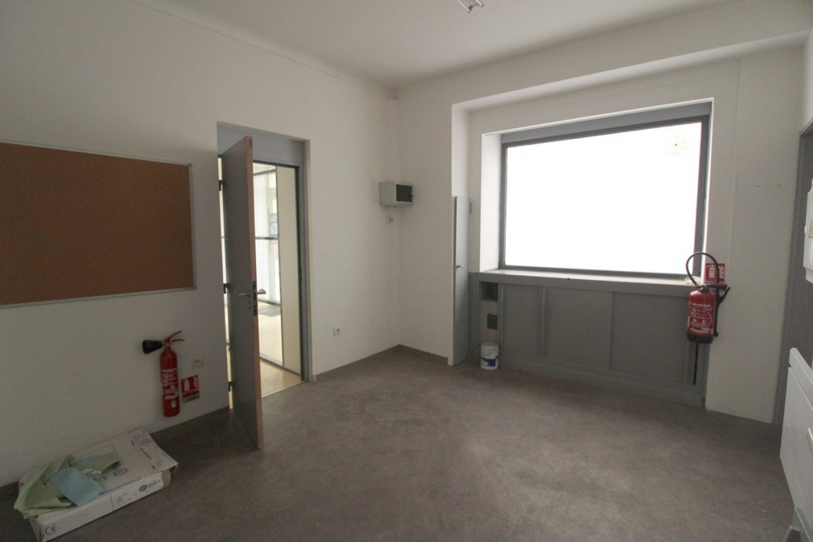 Image_, Local commercial, Nîmes, ref :SCLCO1670032893